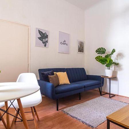 Very Central 1-Br Apt With Patio Apartman Budapest Kültér fotó