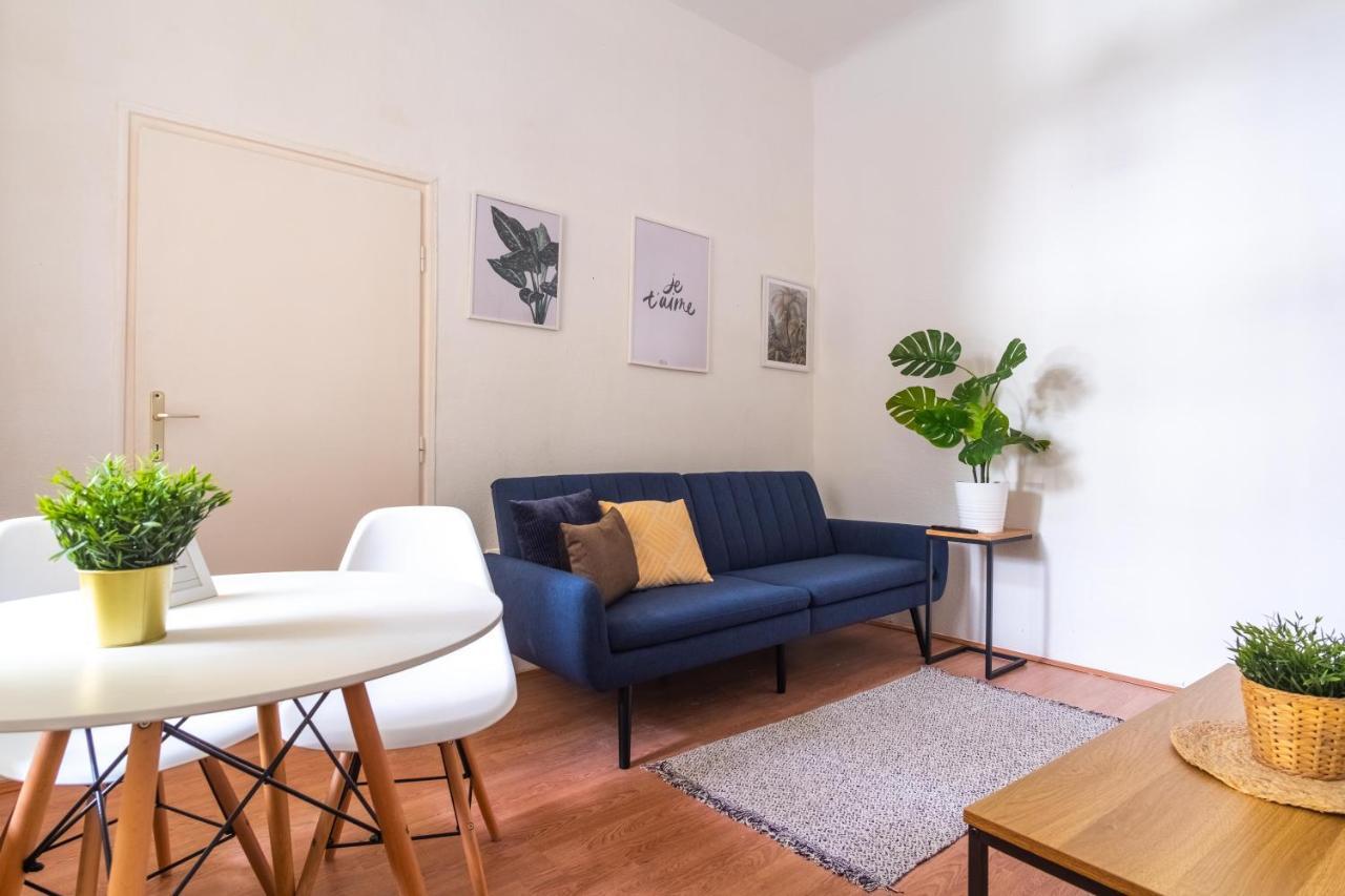 Very Central 1-Br Apt With Patio Apartman Budapest Kültér fotó