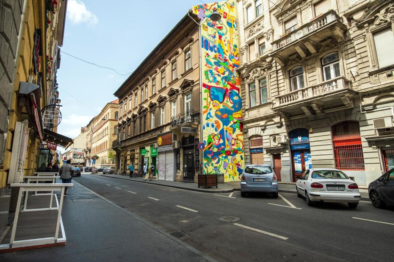 Very Central 1-Br Apt With Patio Apartman Budapest Kültér fotó