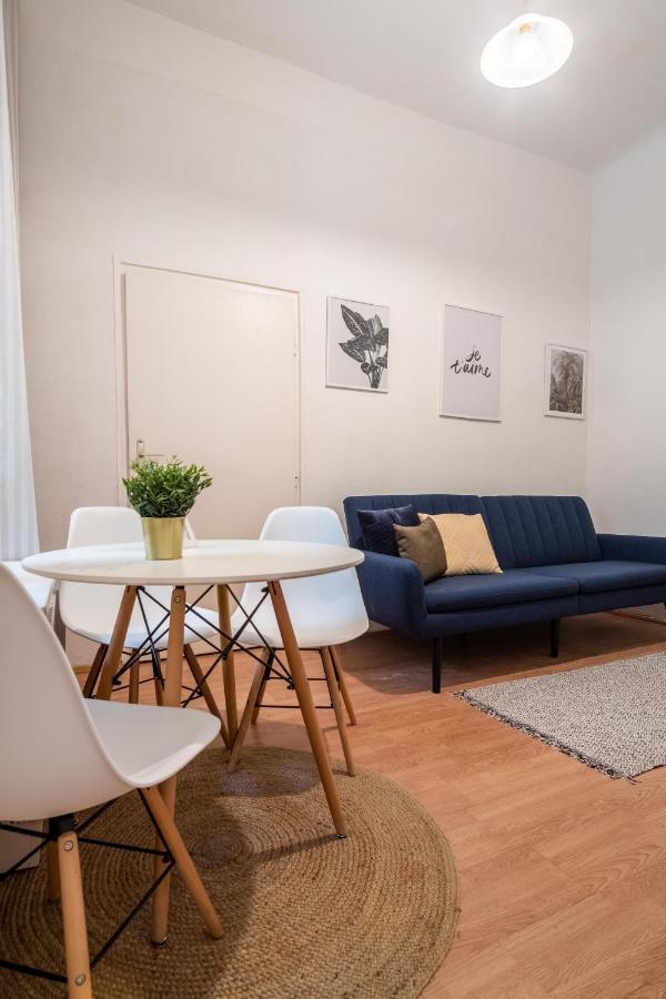Very Central 1-Br Apt With Patio Apartman Budapest Kültér fotó