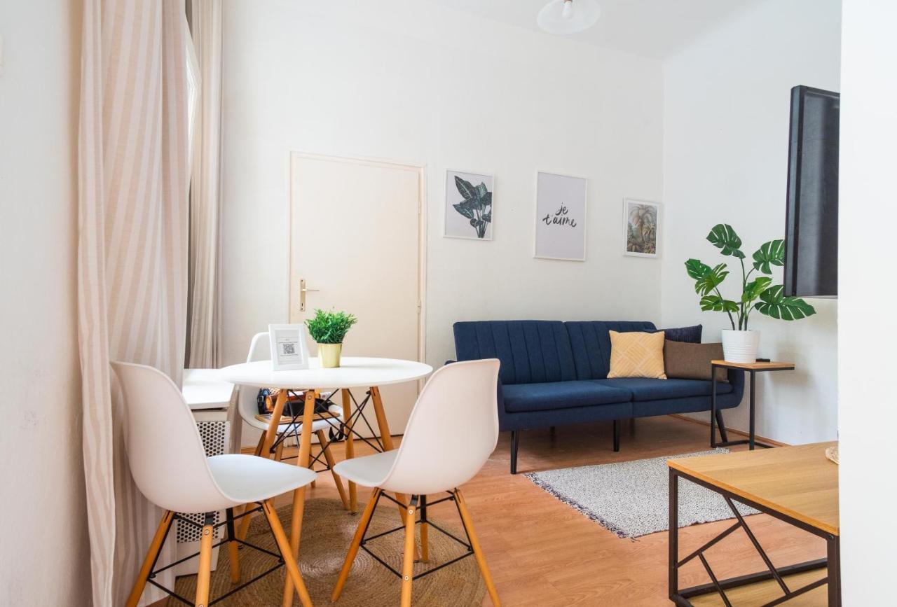 Very Central 1-Br Apt With Patio Apartman Budapest Kültér fotó